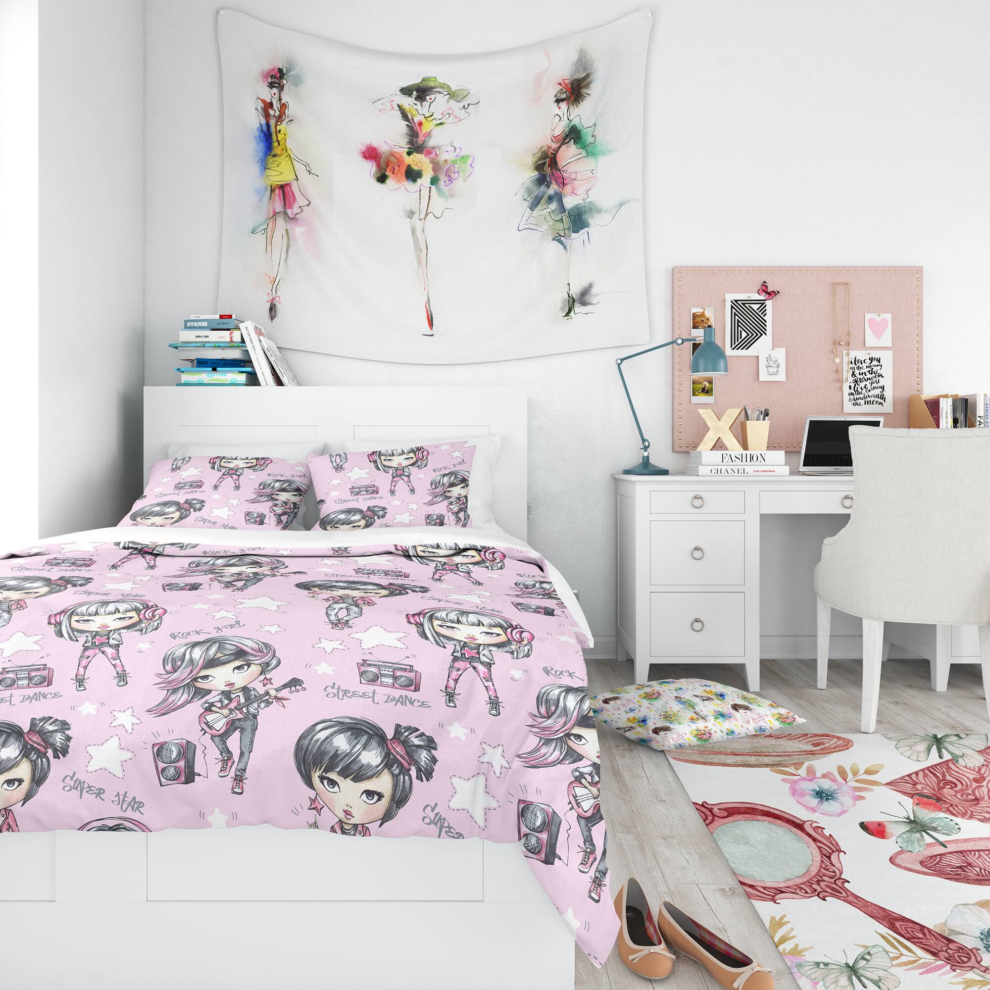 Designart 'Rock Girl Super Star Street Dance' Modern Teen Bedding Set